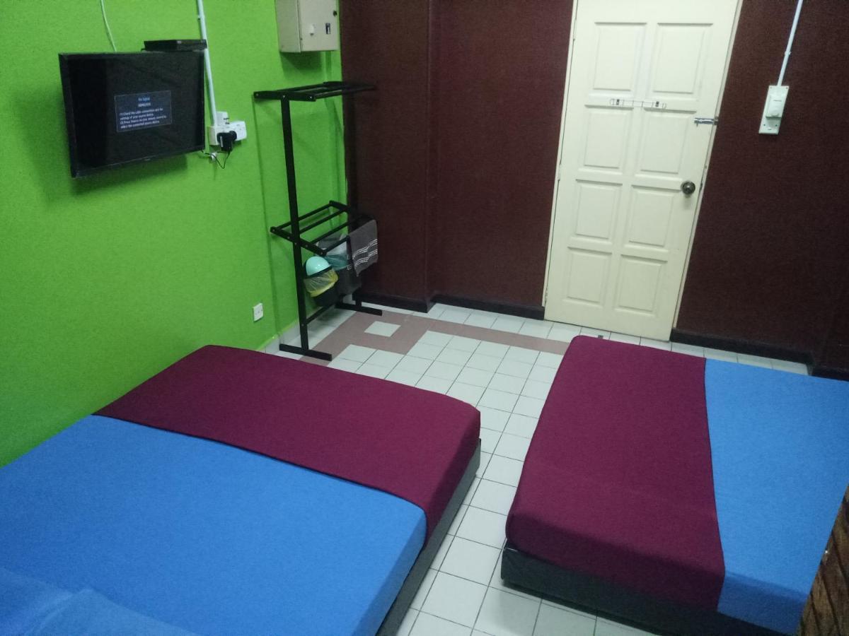 Kuala Besut Jetty Budget Hotel Ain - In Front Of Kuala Besut Jetty Extérieur photo
