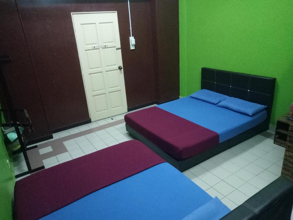 Kuala Besut Jetty Budget Hotel Ain - In Front Of Kuala Besut Jetty Extérieur photo