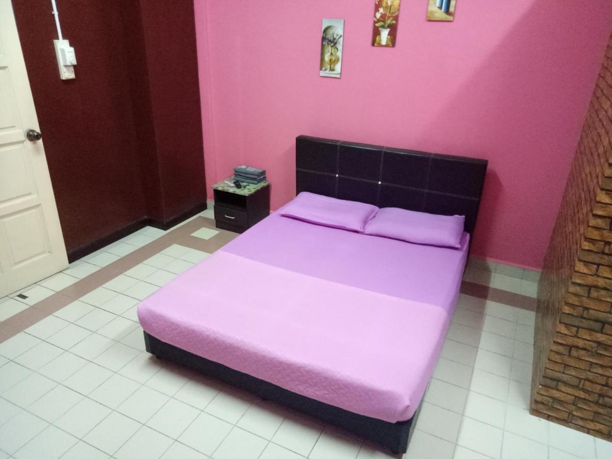 Kuala Besut Jetty Budget Hotel Ain - In Front Of Kuala Besut Jetty Extérieur photo