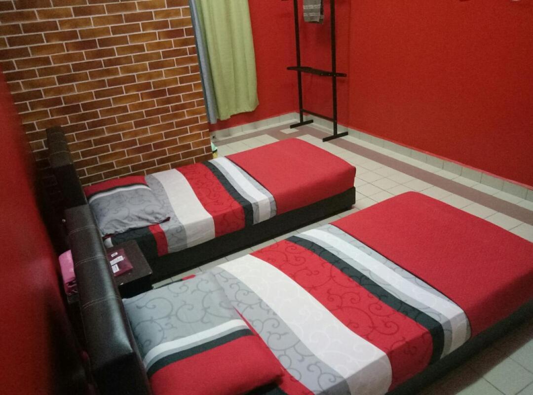 Kuala Besut Jetty Budget Hotel Ain - In Front Of Kuala Besut Jetty Extérieur photo