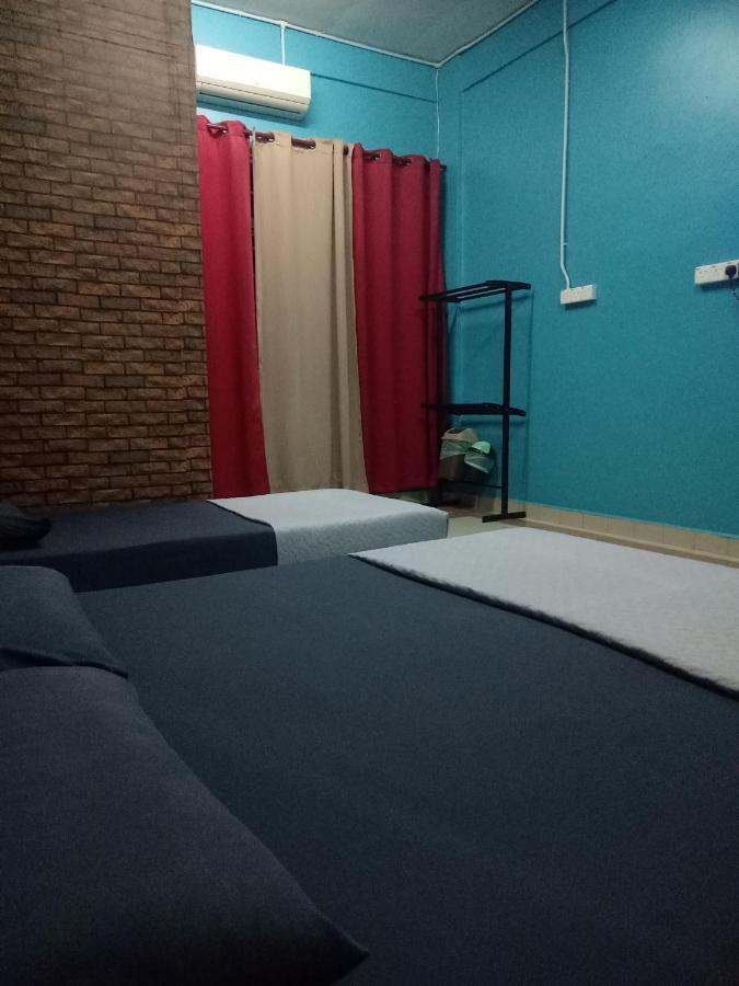 Kuala Besut Jetty Budget Hotel Ain - In Front Of Kuala Besut Jetty Extérieur photo