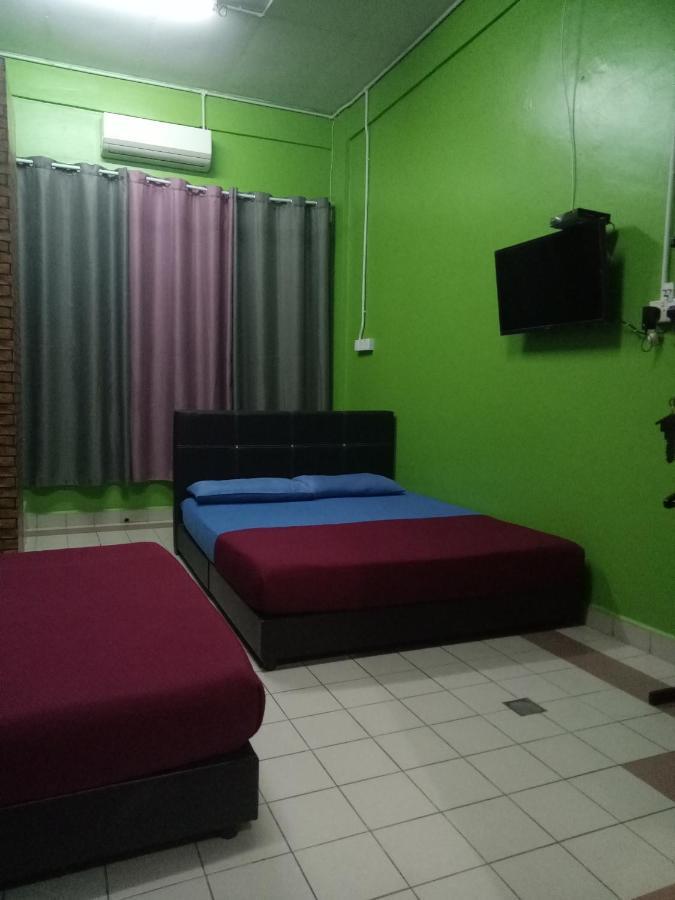 Kuala Besut Jetty Budget Hotel Ain - In Front Of Kuala Besut Jetty Extérieur photo
