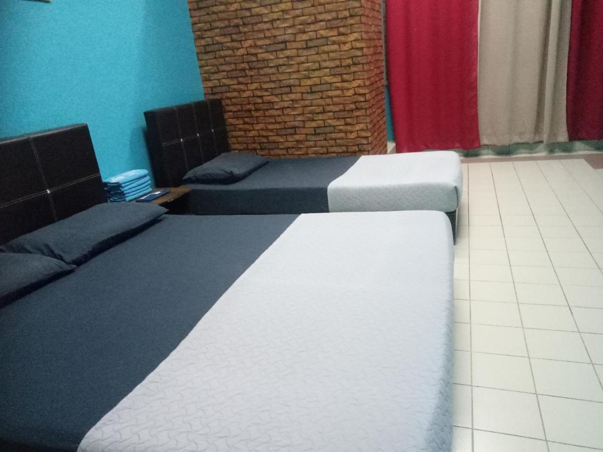Kuala Besut Jetty Budget Hotel Ain - In Front Of Kuala Besut Jetty Extérieur photo