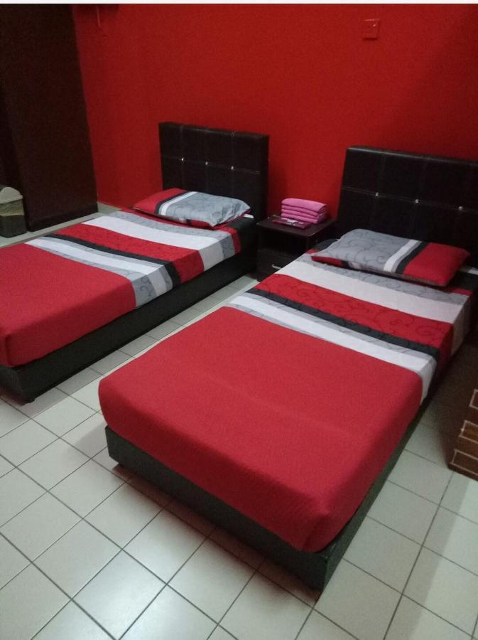 Kuala Besut Jetty Budget Hotel Ain - In Front Of Kuala Besut Jetty Extérieur photo