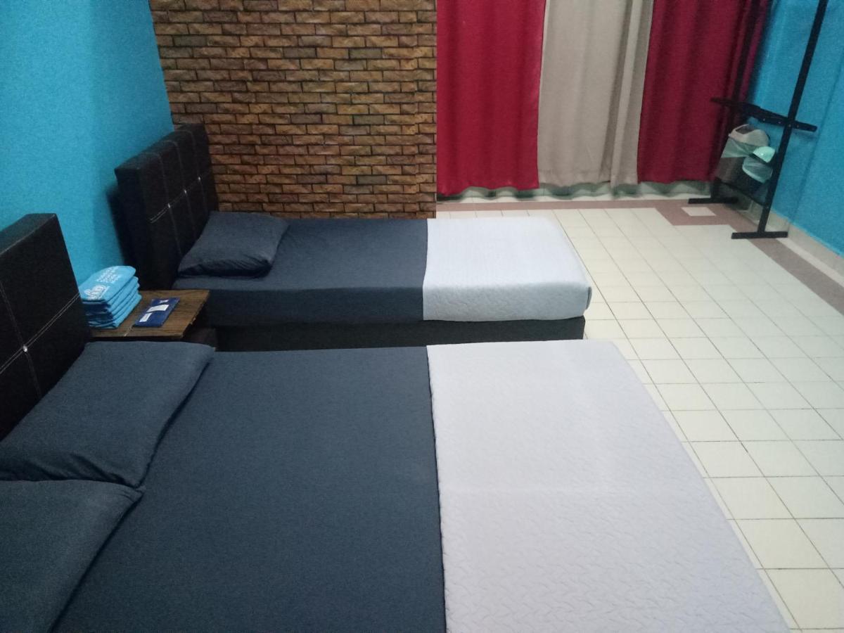 Kuala Besut Jetty Budget Hotel Ain - In Front Of Kuala Besut Jetty Extérieur photo